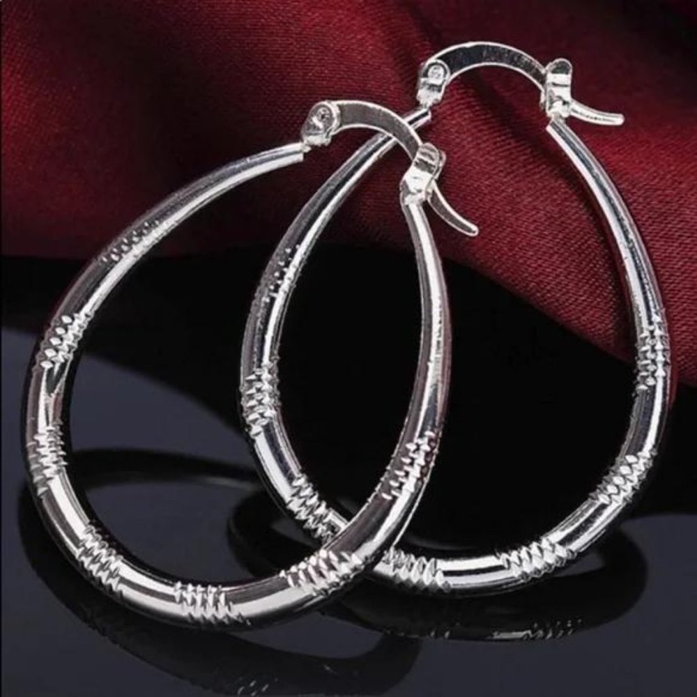 925 STERLING SILVER HOOP EARRINGS, NICE EARRINGS, CUTE EARRINGS - Picture 3 of 6